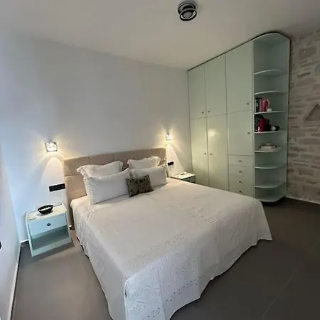 Belle Vue - Cozy Retreat & Seaview *
